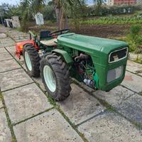 Augusta, trattore agricolo