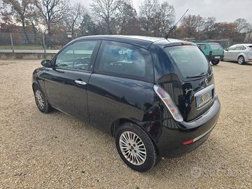 Lancia Ypsilon 1.2 Argento 44kw benzina
