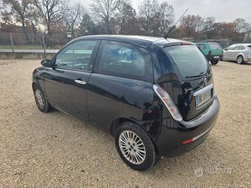 Lancia Ypsilon 1.2 Argento 44kw benzina