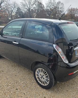 Lancia Ypsilon 1.2 Argento 44kw benzina
