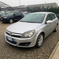 OPEL Astra 1.6 16V Twinport 5 porte Club