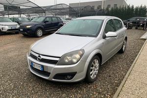 OPEL Astra 1.6 16V Twinport 5 porte Club