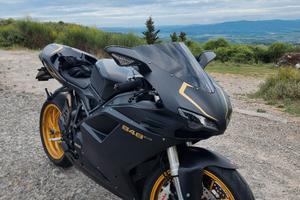 Ducati 848 EVO DARK (2011) - 24.000 km 