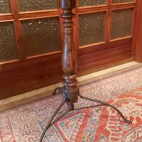 Originale tavolino del XIX secolo