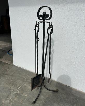 Set camino completo in ferro battuto vintage