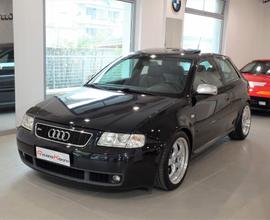 Audi S3 8L 1.8 TURBO quattro TETTO/PELLE/XENO