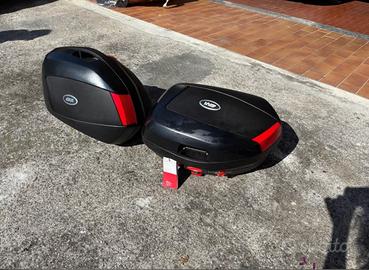 Bauletti/borse laterali Givi nuovi