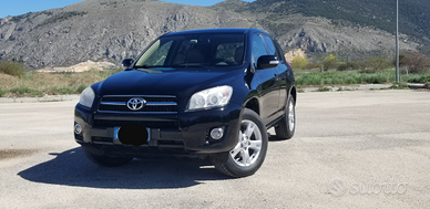 Toyota Rav4 2.2 TD 150 cv Luxury