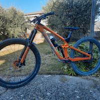 Trek Slash 9.8
