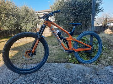 Trek Slash 9.8