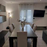 Casa indipendente ristrutturata con giardino