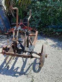 Aratro 3 vomeri fisso