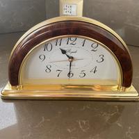 Orologio da appoggio color oro e radica