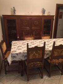 Mobili in noce sala da pranzo