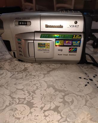 Videocamera PANASONIC VX47 