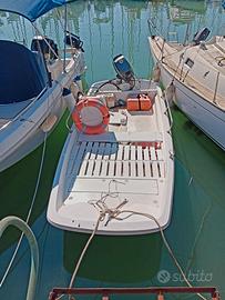 Open Boston Whaler 13 motore 2T Toatsu Corsa 25