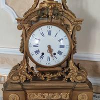 Orologio antico da mensola francese bronzo dorato