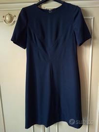 Vestito in lana a manica corta da donna