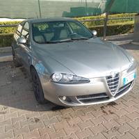 alfa romeo 147 benzina gas