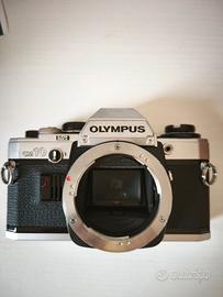 Olympus Om-10  solo corpo macchina TESTATA 