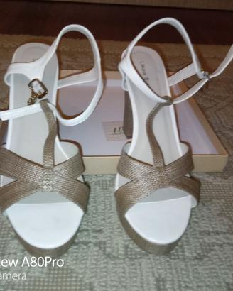 sandali con zeppa in pelle bianca e corda