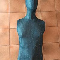 Manichino uomo in denim mezzo busto