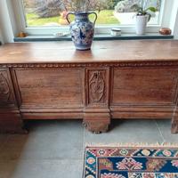 Cassapanca carnica del ‘600 in legno.