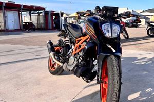 KTM DUKE 125 2022