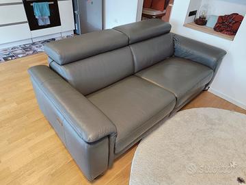divano tre posti poltrone e sofà grigio reclinabil