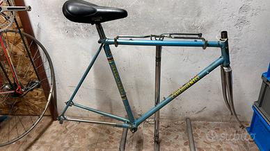 Telaio corsa capodivento anni 80