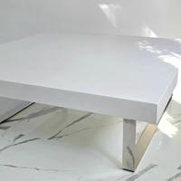 Tavolo soggiorno quadrato  bianco 