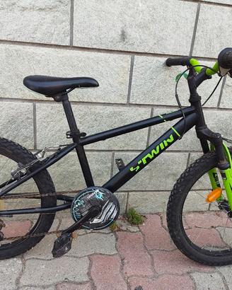 Bicicletta Decathlon cerchi da 20 pollici 
