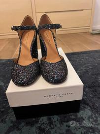 Scarpa con brillantini numero 39