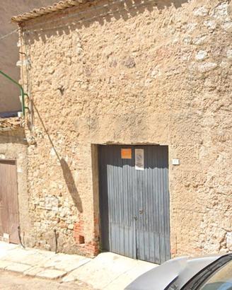 Garage/magazzino liberosu strada, via Crispi n. 77