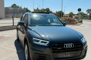 Audi Q5 tetto panoramico apribile