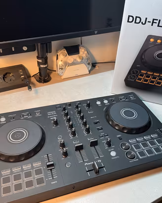Pioneer DJ DDJ-FLX4 - Console stand alone