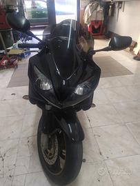 Honda CBR 600 F - 2004