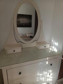 cassettiera con specchio ikea