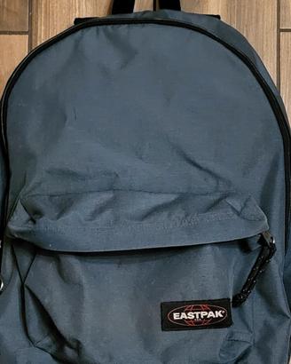 Zaino Eastpak.
