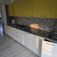 Cucina pari al nuovo