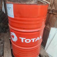 Bidone metallico vuoto