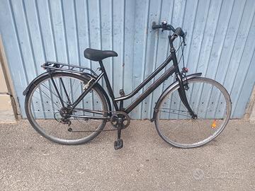 bicicletta donna raggio 28 con cambio 