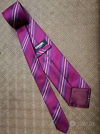 Cravatta CHANEL Paris 100% seta