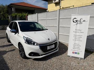 Peugeot 208 PureTech 82 5 porte Allure