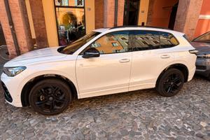 Volsfagen tiguan R-linr 2.0 TDI 110 kw 150 Cv DSG