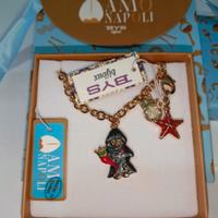 Bracciale in Metallo con munaciello e cornetto + C