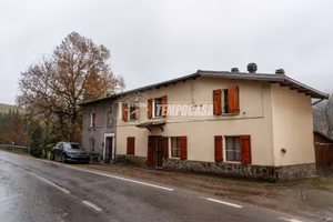 PORZIONE DI CASA TERRACIELO A ZOCCA