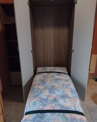 armadio con letto a scomparsa