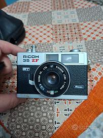 macchina fotografica vintage perfetta 