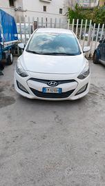 HYUNDAI i30 1.6 crdi MOTORE DA SOSTITUIRE